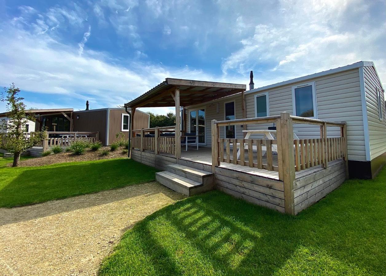 Camping De Vinkenkamp Lieren Экстерьер фото