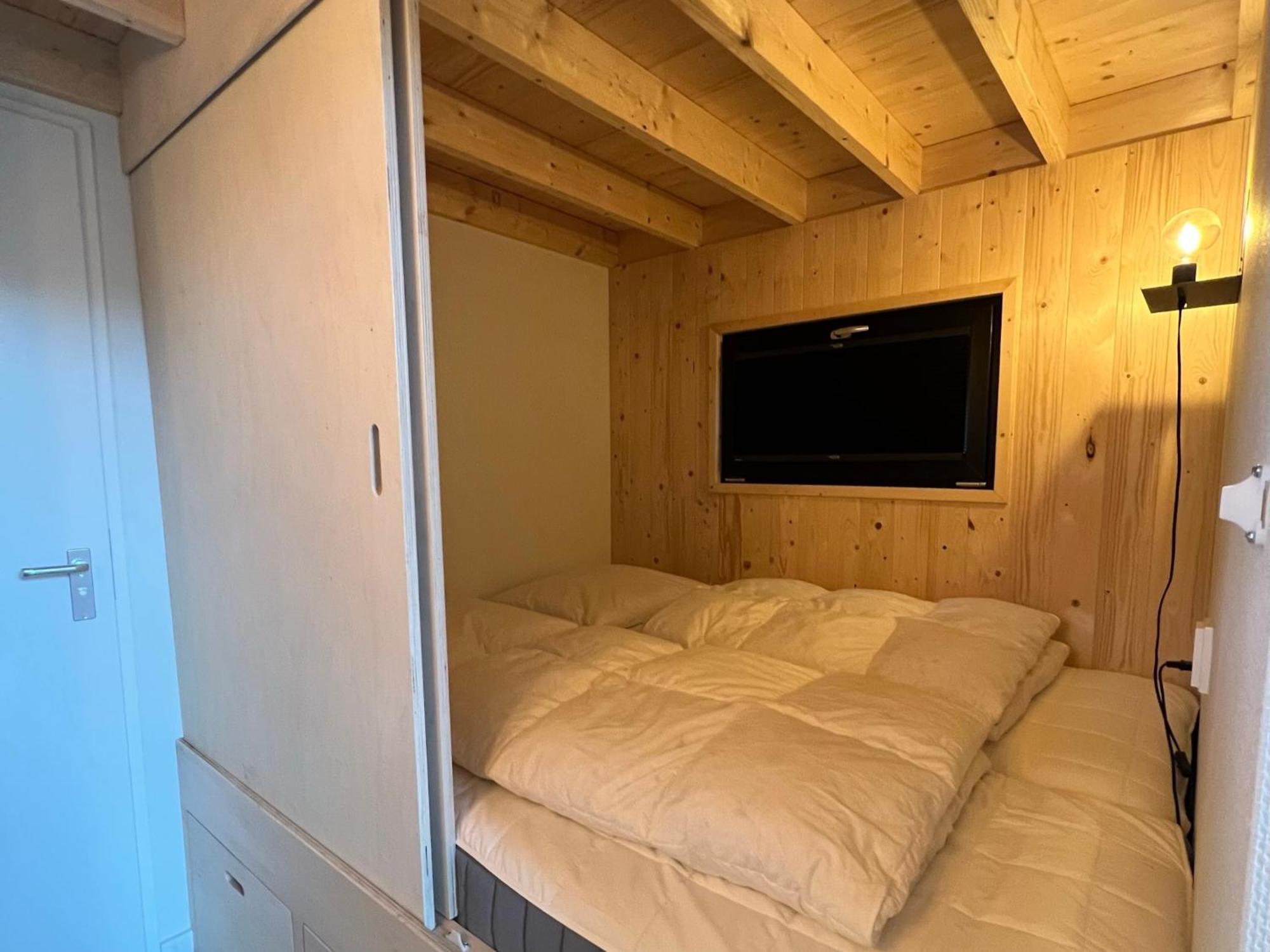 Camping De Vinkenkamp Lieren Экстерьер фото