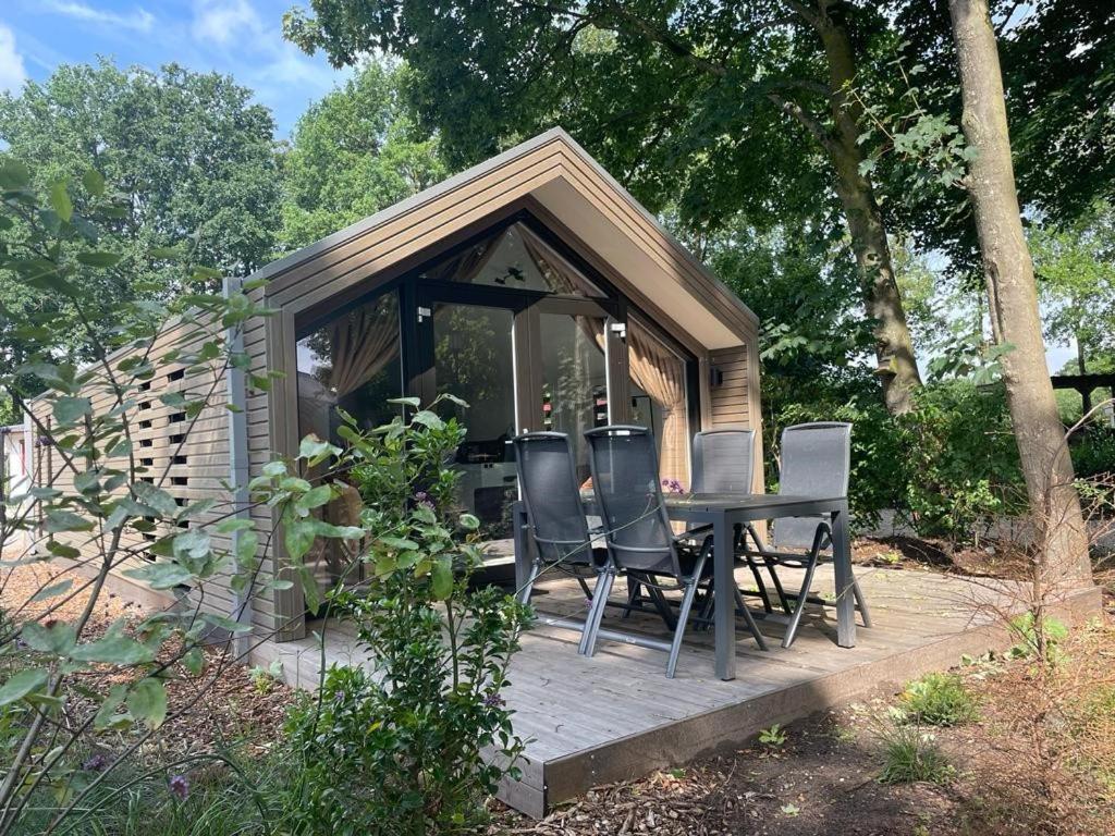 Camping De Vinkenkamp Lieren Экстерьер фото